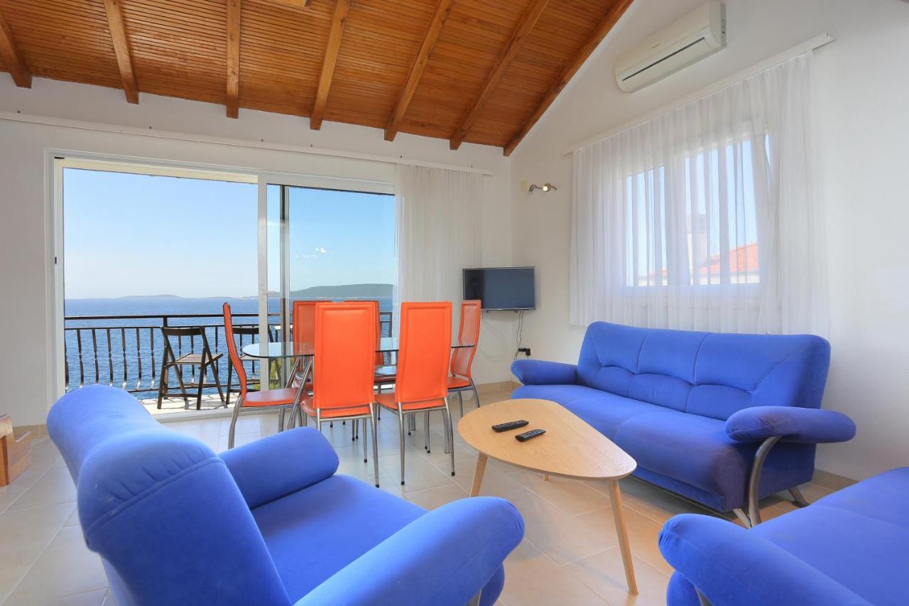 Apartments By The Sea Okrug Donji, Ciovo - 16657 Donji Okrug  Exterior foto