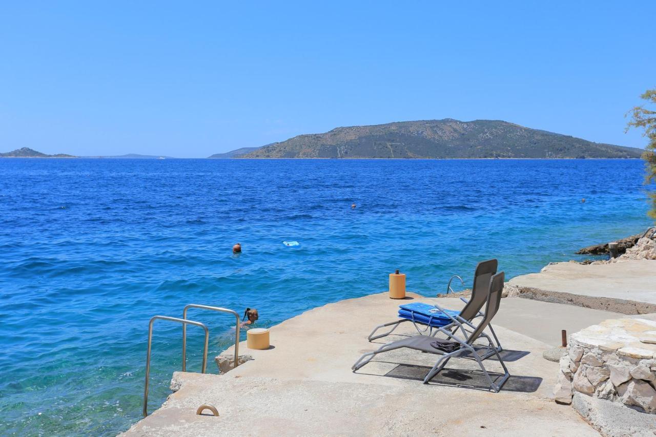 Apartments By The Sea Okrug Donji, Ciovo - 16657 Donji Okrug  Exterior foto